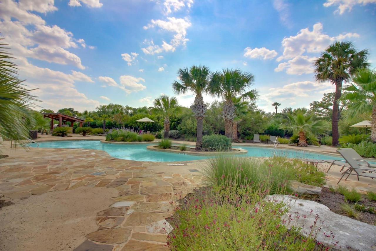 The Waters Condo Building 5 Patriot'S Retreat Horseshoe Bay Extérieur photo